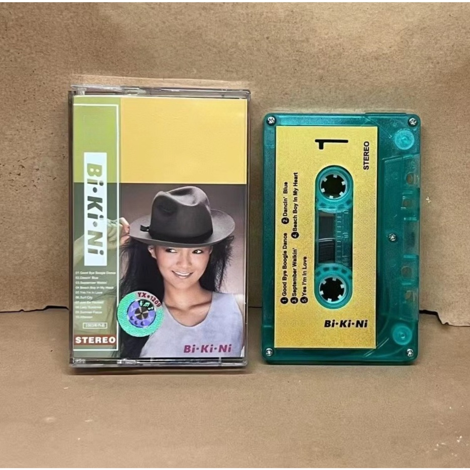 Kaset Musik Pop Urban Jepang R - Vintage Collectibles ulasan dan harga